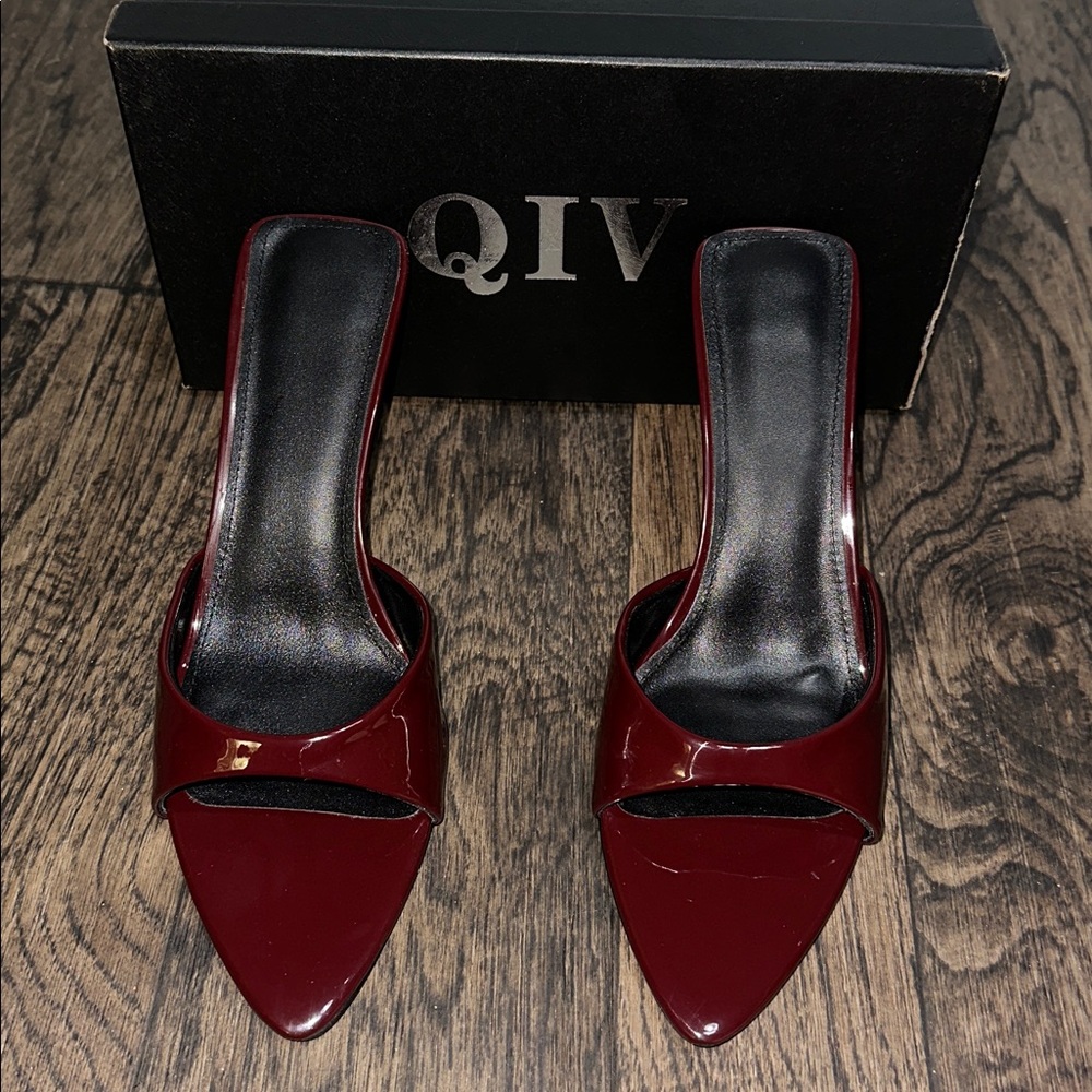 Qi Women's Deep Red Slide Heels - Picture 2 of 6